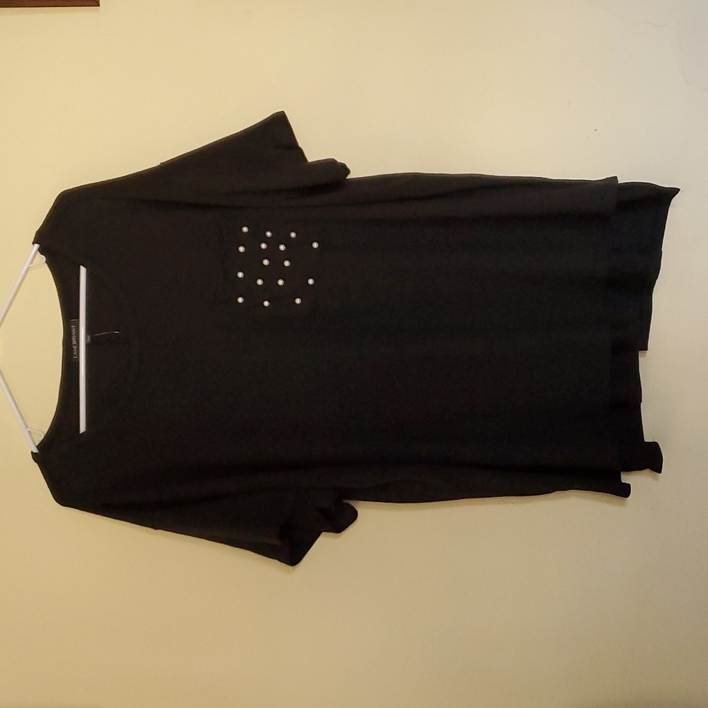 Lane Bryant Black Short Sleeve Tunic Tee w/Pearl Accent Pocket Size 26/28 NWT